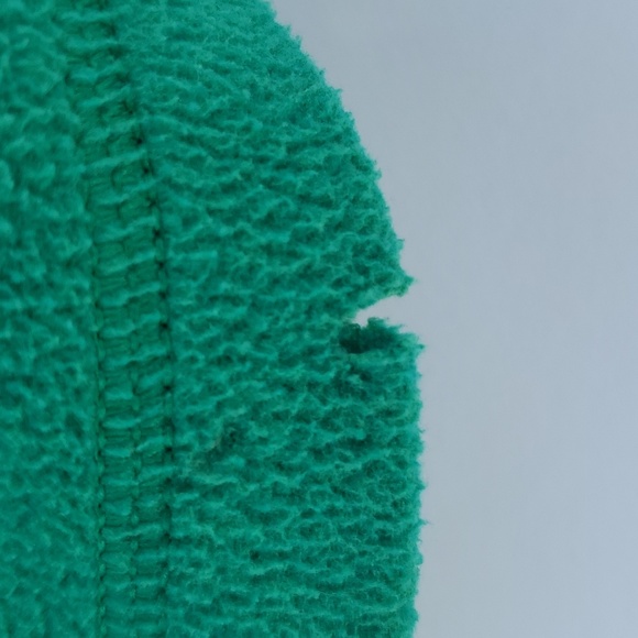 Patagonia Emmilen Hoodie in Emerald. Medium - Picture 9 of 9